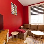 Charming Two Bedroom In Camden
