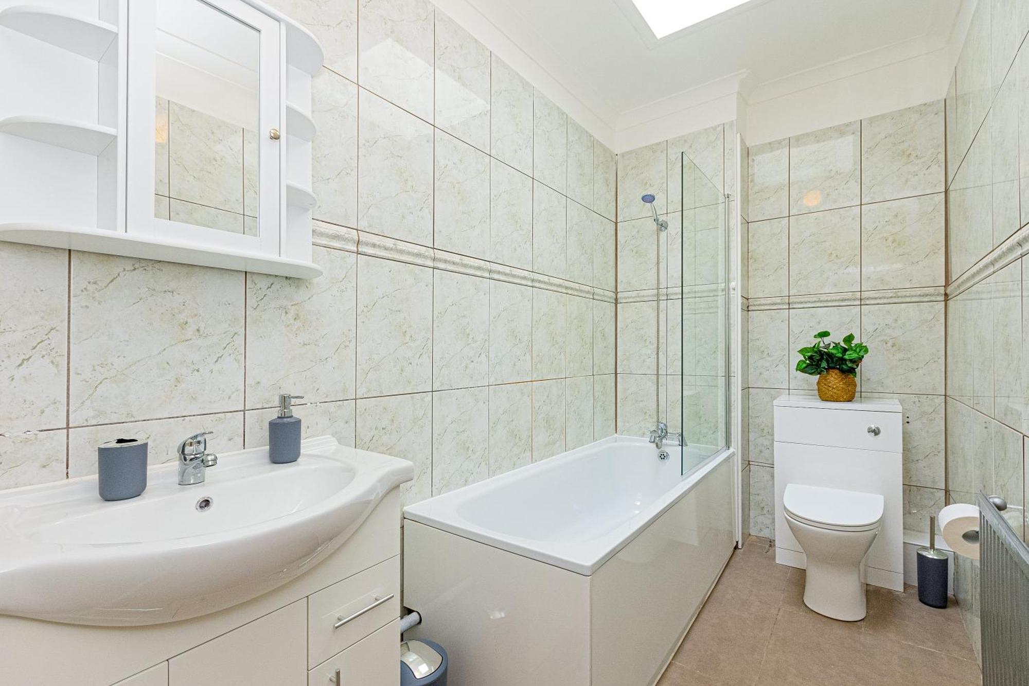Charming Two Bedroom In Camden